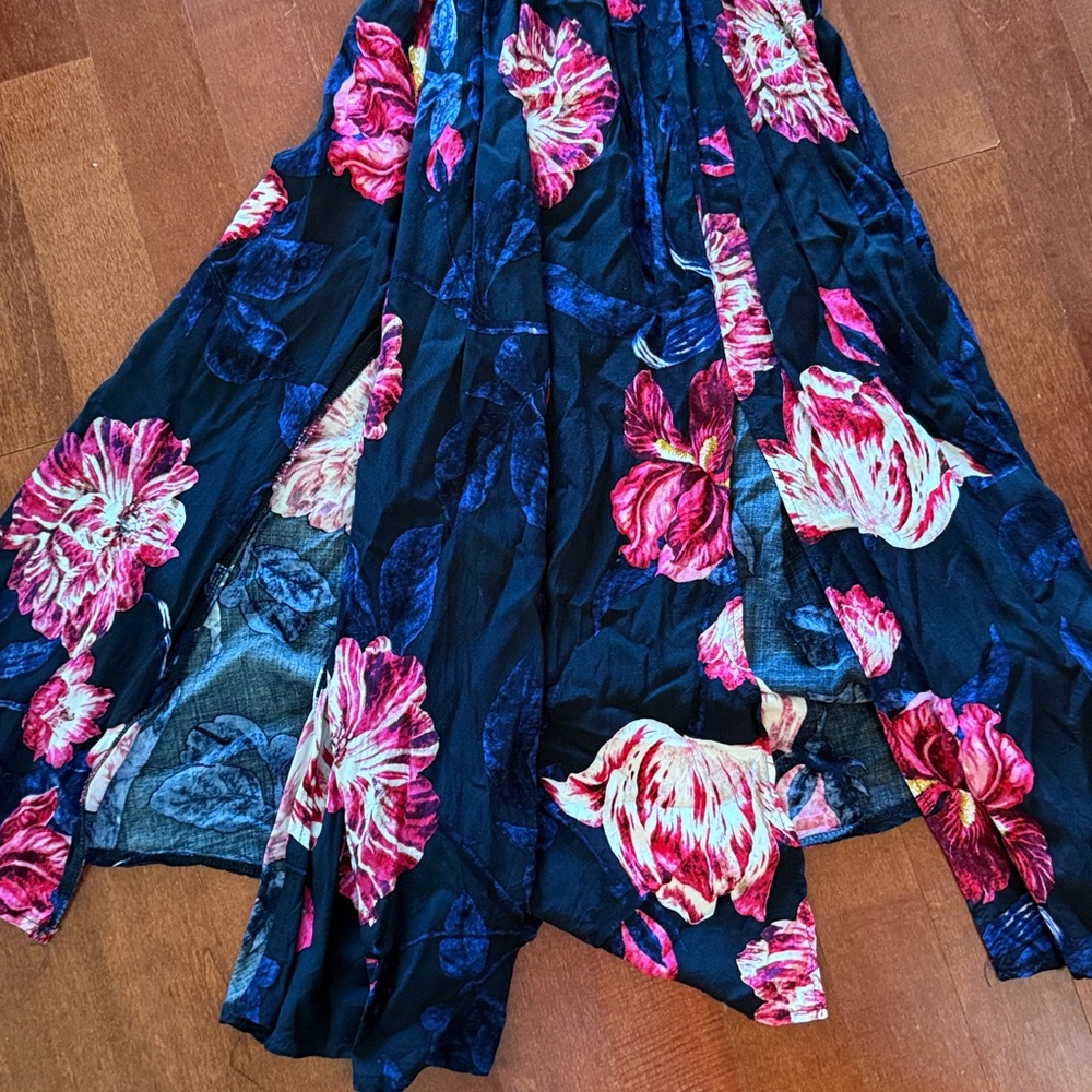 Jaase Navy and Pink Floral Maxi Dress - Picture 3 of 4